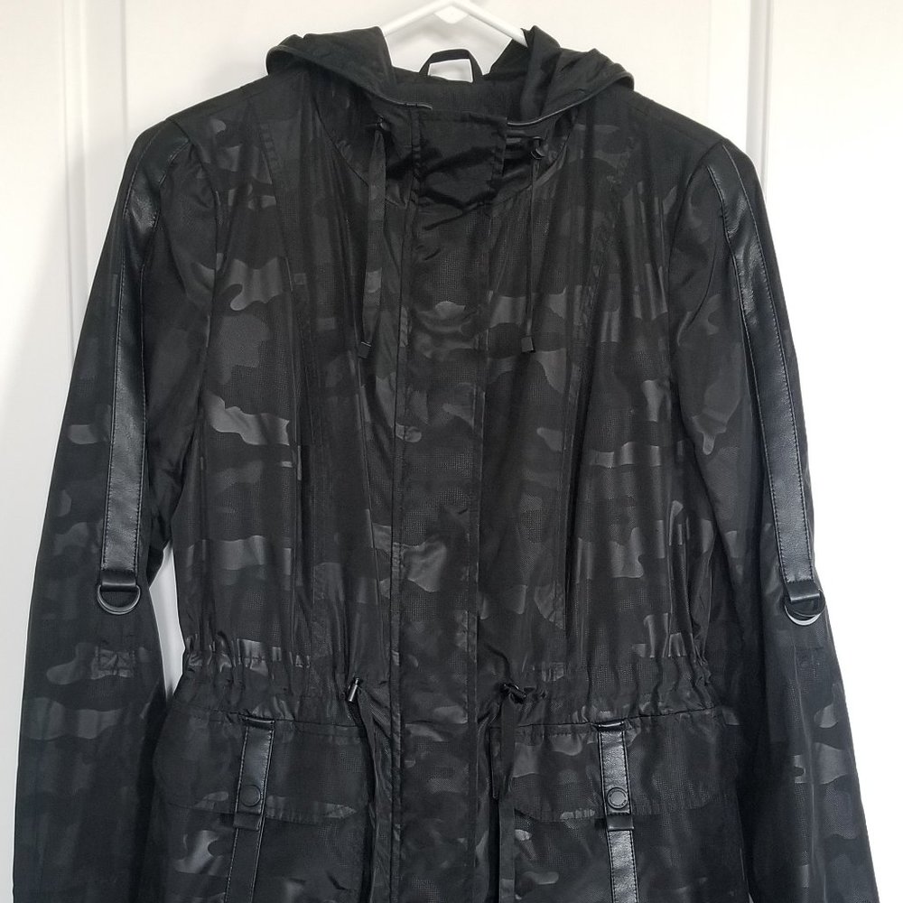 BCBGeneration Black Rubberized Camo Anorak Rain Jacket XS NWT